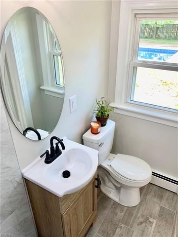 4237 Thistle DR, Portsmouth, VA 23703