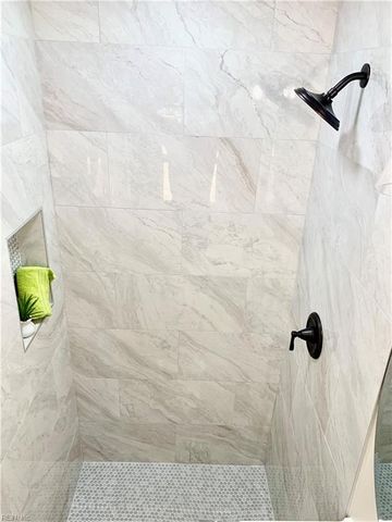 4237 Thistle DR, Portsmouth, VA 23703