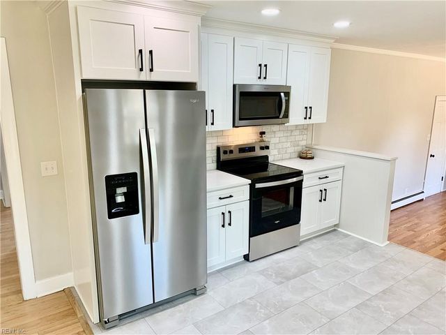 4237 Thistle DR, Portsmouth, VA 23703