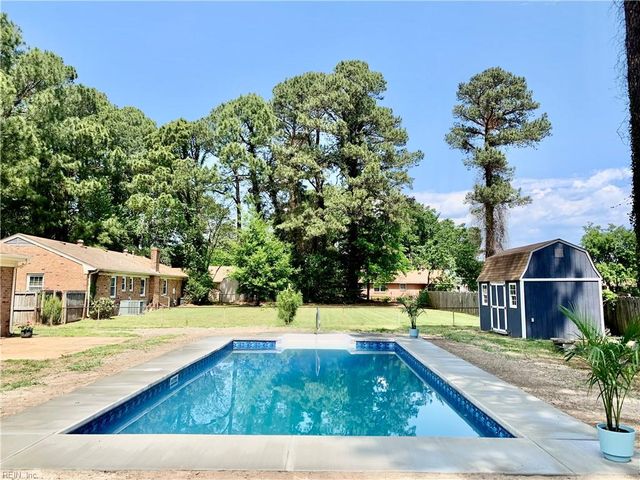 4237 Thistle DR, Portsmouth, VA 23703