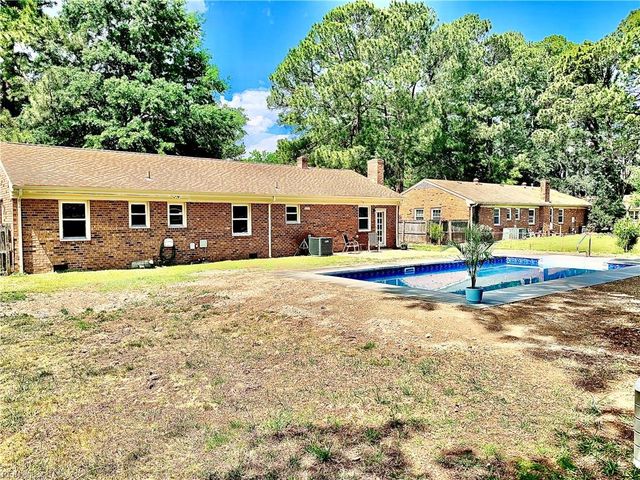 4237 Thistle DR, Portsmouth, VA 23703