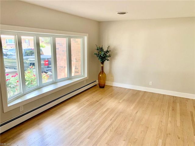 4237 Thistle DR, Portsmouth, VA 23703