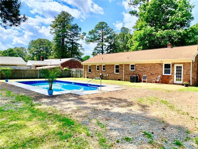 4237 Thistle DR, Portsmouth, VA 23703