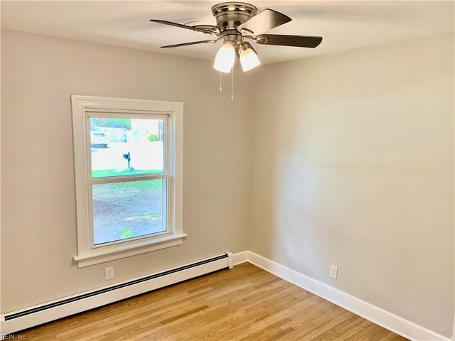 4237 Thistle DR, Portsmouth, VA 23703