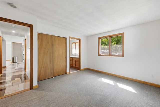 27 Ansie Road, Chelmsford, MA 01824