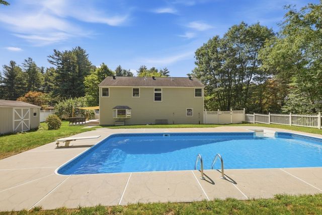 27 Ansie Road, Chelmsford, MA 01824