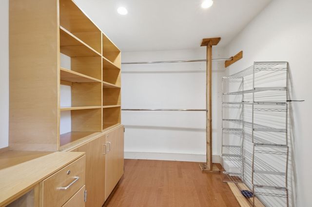 27 Ansie Road, Chelmsford, MA 01824