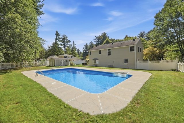 27 Ansie Road, Chelmsford, MA 01824