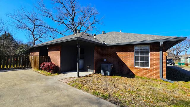 901 W Congress Street, Denton, TX 76201