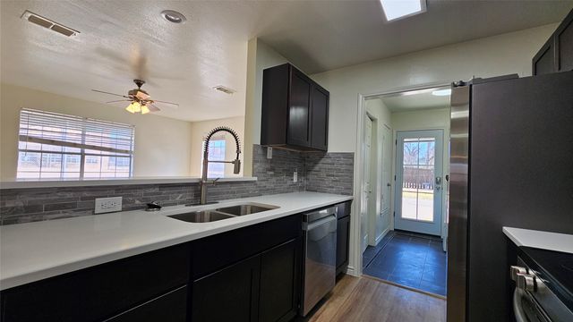 901 W Congress Street, Denton, TX 76201