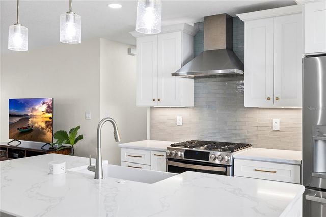 4504 DREISLER STREET, Tampa, FL 33634