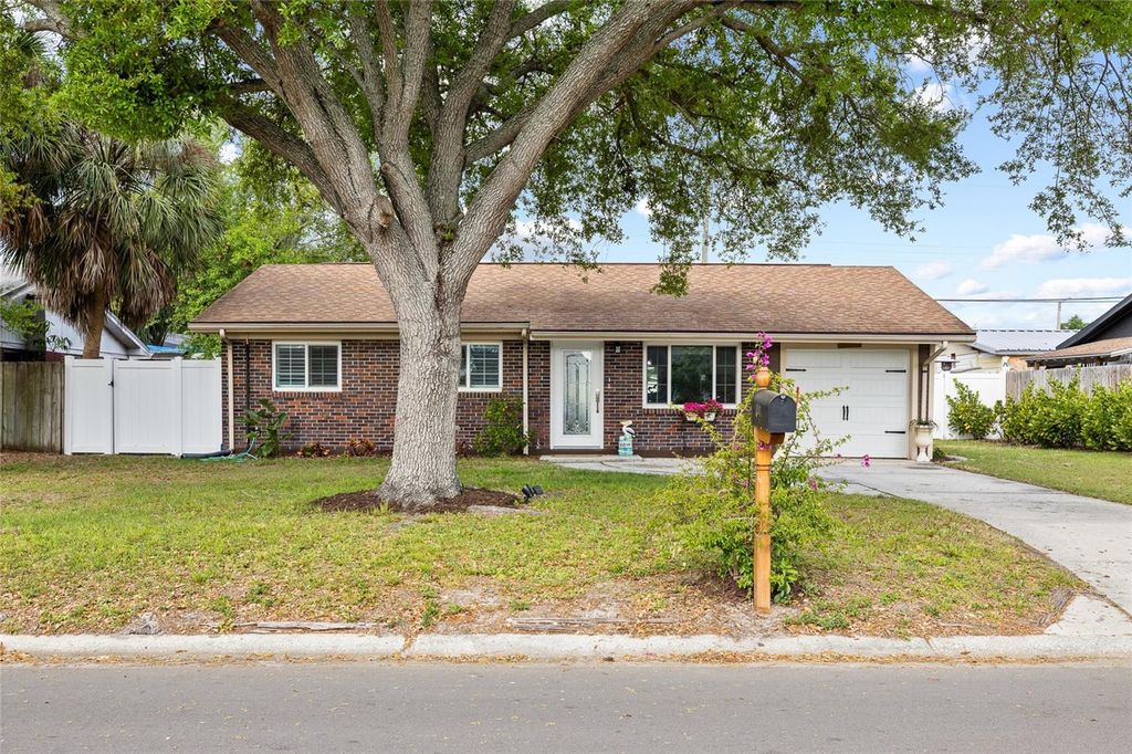 4504 DREISLER STREET, Tampa, FL 33634