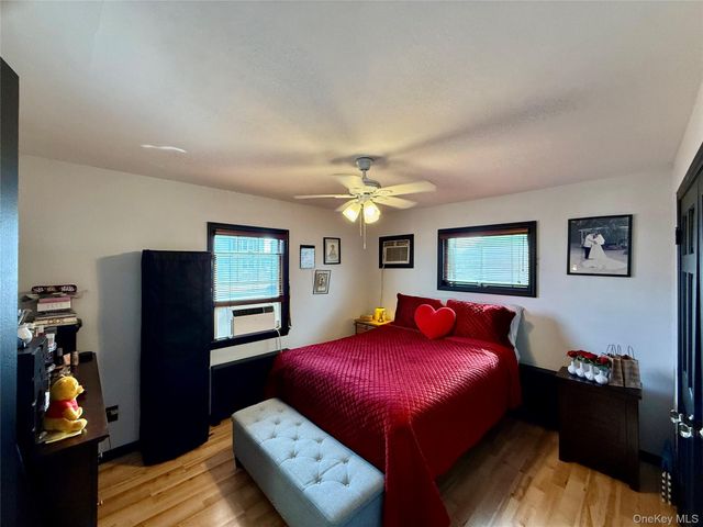 68 Robert Street, Freeport, NY 11520