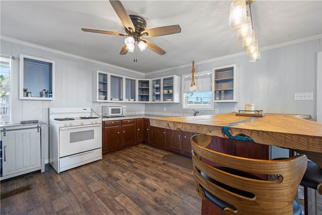 622 S Sandpiper, Ingleside, TX 78362