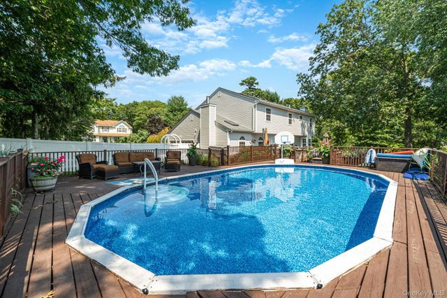2 Piedmont Court, Centereach, NY 11720