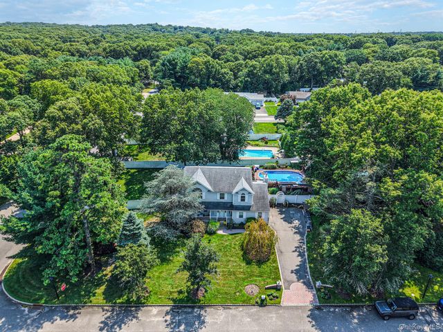 2 Piedmont Court, Centereach, NY 11720