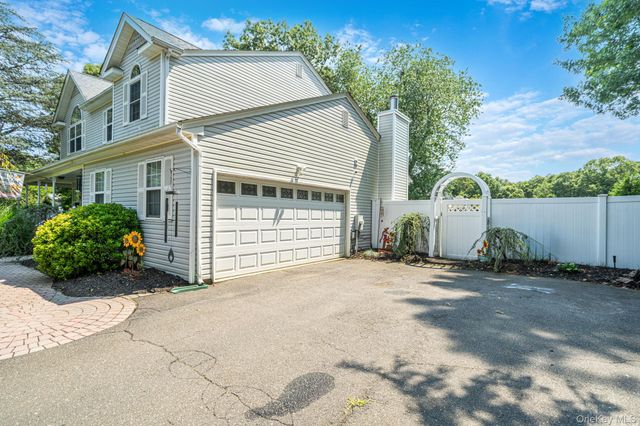 2 Piedmont Court, Centereach, NY 11720