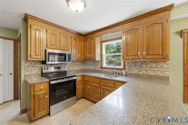 12611 Lancey Ct, Midlothian, VA 23114
