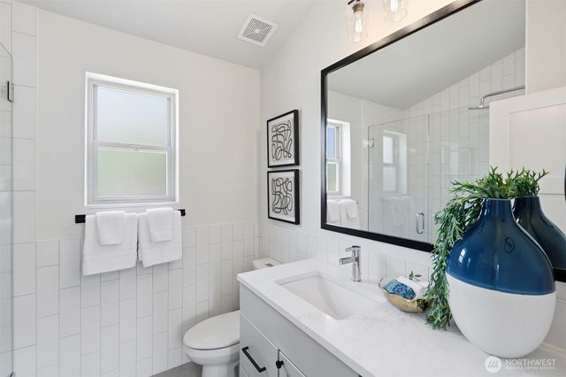2109 NE 83rd Street, Seattle, WA 98115