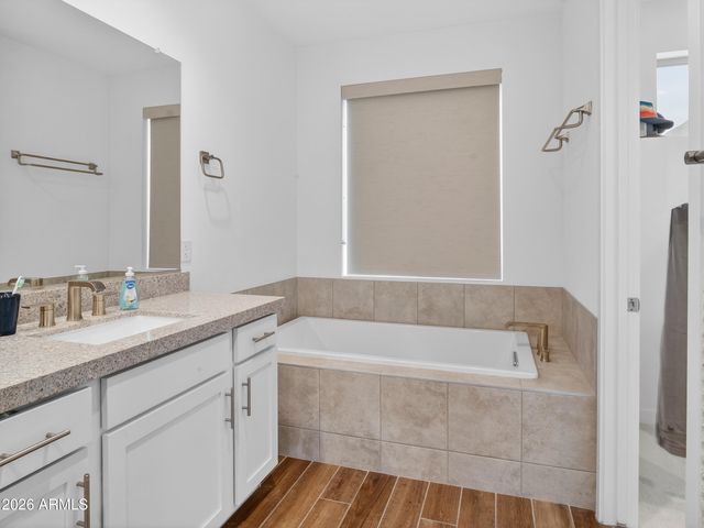 11673 N 136th Street 2009, Scottsdale, AZ 85259