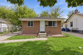 7044 Hudson Avenue, Warren, MI 48091