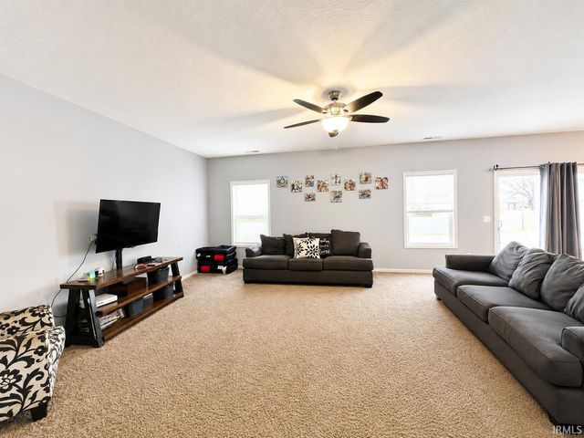 11214 Yalumba Pass, Roanoke, IN 46783