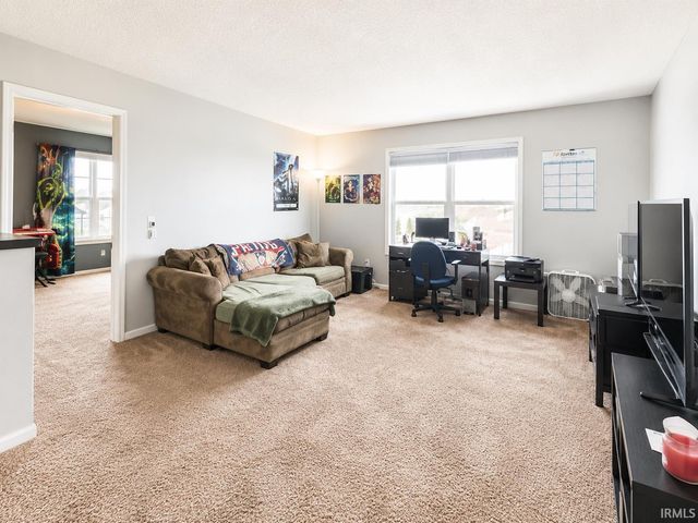 11214 Yalumba Pass, Roanoke, IN 46783