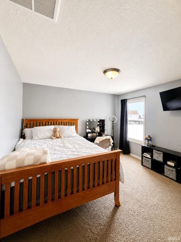 11214 Yalumba Pass, Roanoke, IN 46783