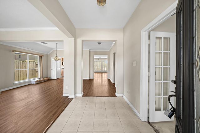 2309 Lord Nelson Drive, Seabrook, TX 77586