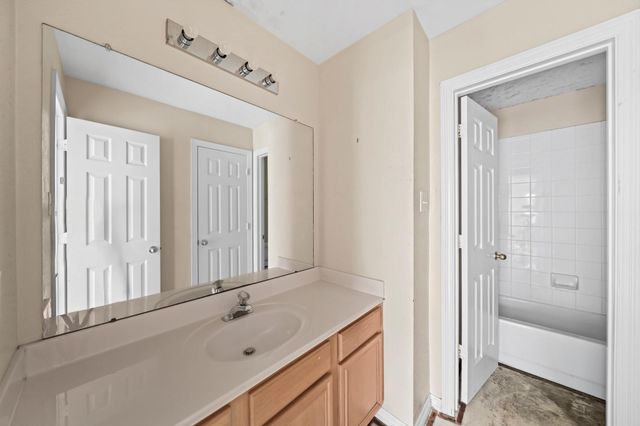 2309 Lord Nelson Drive, Seabrook, TX 77586