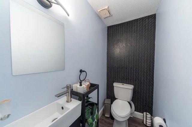 180 Main Street 6109, Bridgewater, MA 02324