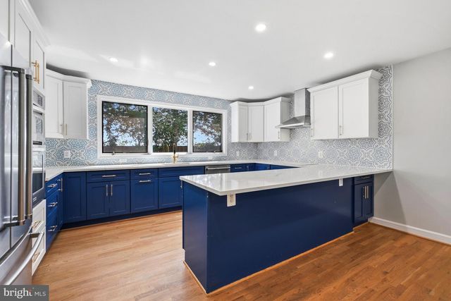 2123 N EARLEY ST, Alexandria, VA 22302