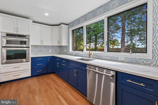 2123 N EARLEY ST, Alexandria, VA 22302
