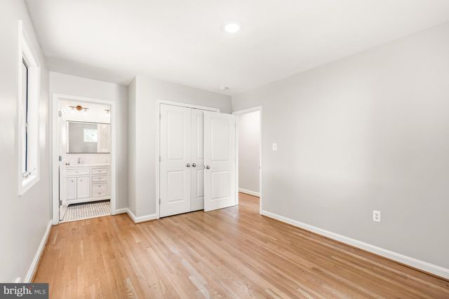 2123 N EARLEY ST, Alexandria, VA 22302