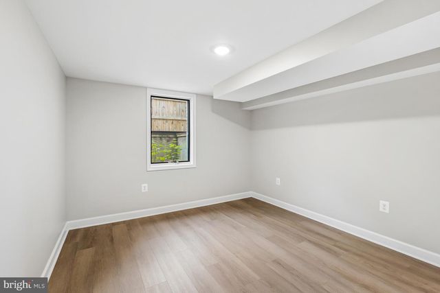 2123 N EARLEY ST, Alexandria, VA 22302