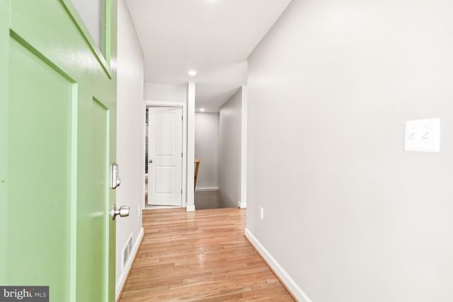 2123 N EARLEY ST, Alexandria, VA 22302