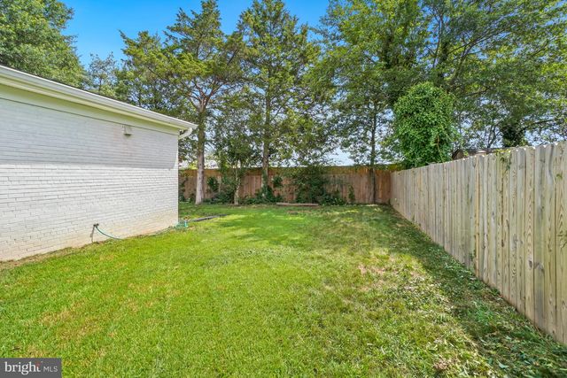 2123 N EARLEY ST, Alexandria, VA 22302
