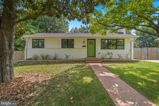 2123 N EARLEY ST, Alexandria, VA 22302