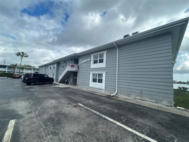 129 104TH AVENUE 101, Treasure Island, FL 33706