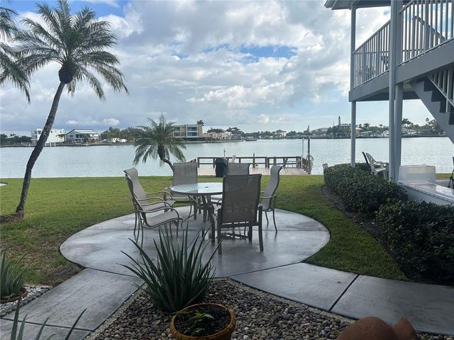 129 104TH AVENUE 101, Treasure Island, FL 33706