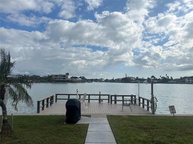 129 104TH AVENUE 101, Treasure Island, FL 33706