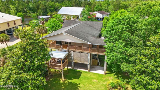 10264 Riverroad Drive, Gulfport, MS 39503