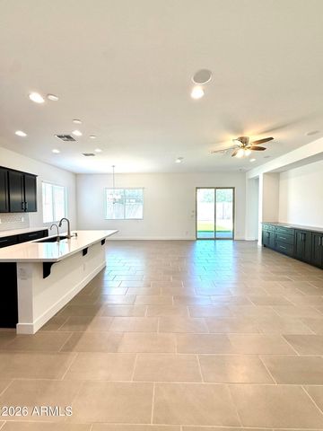 3824 E Fiesta Flower Lane, San Tan Valley, AZ 85140