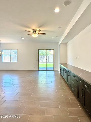 3824 E Fiesta Flower Lane, San Tan Valley, AZ 85140