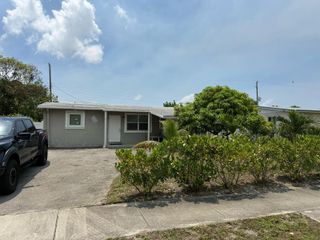 4161 NW 11th Avenue, Oakland Park, FL 33309