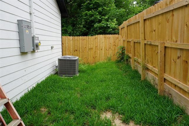 9768 Black Gum Street, Willis, TX 77318