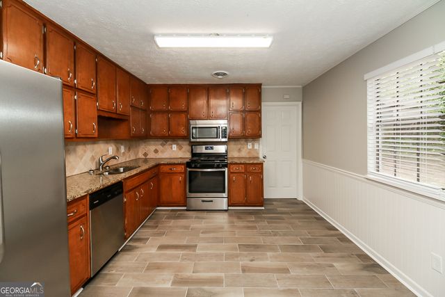 155 Huntridge Drive, Stockbridge, GA 30281