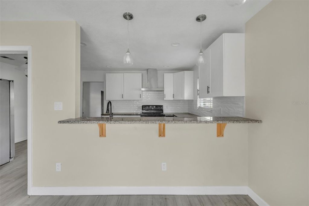 Image 10 of property listing at 109 MARGO LANE, Longwood, FL 32750