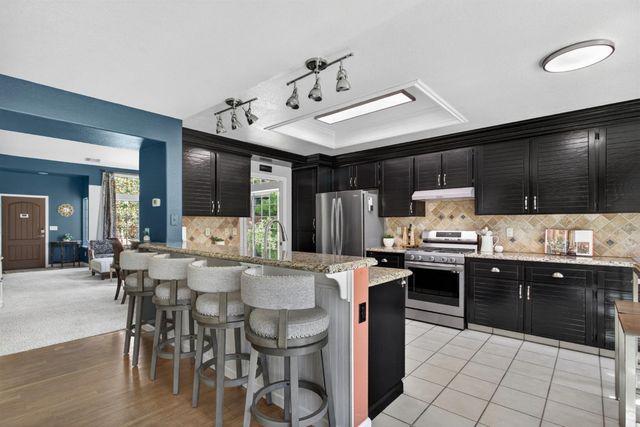 1061 Plymouth Dr, Tracy, CA 95376