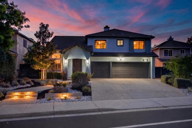 1061 Plymouth Dr, Tracy, CA 95376